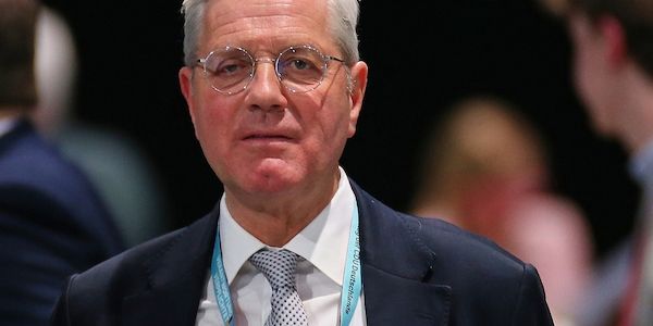 Röttgen: Iran gerade glaubwürdiger als Trump