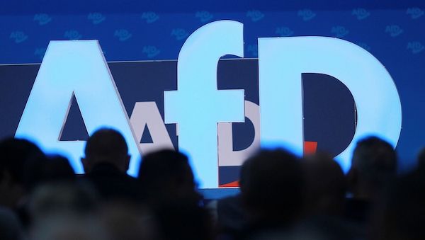 AfD-Vorstand zieht Ausschlussantrag gegen Jugendfunktionär zurück