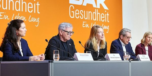 Studie vorgestellt: KI-Chatbots erhöhen riskanten Medienkonsum