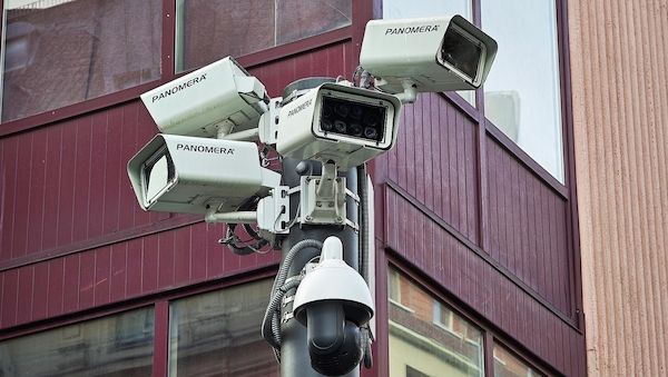 Videoüberwachung am Frankfurter Flughafen modernisiert