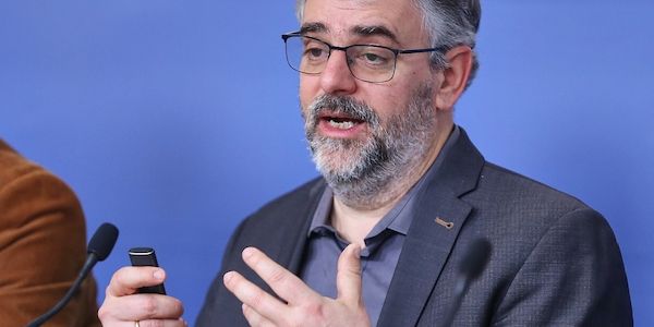 Gesundheitsökonomen kritisieren Mitversicherung von Ehepartnern