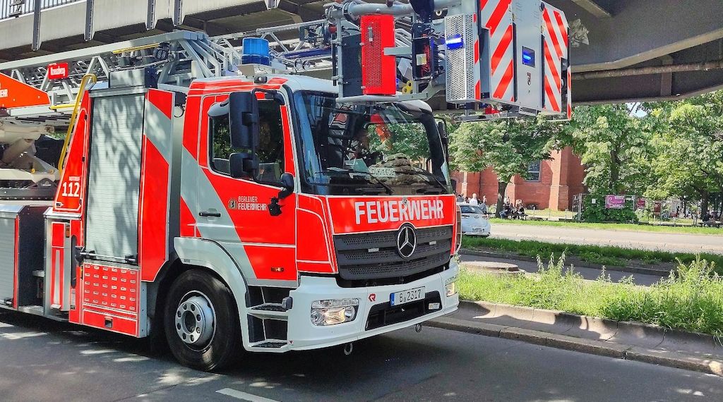 Verdacht auf Brandstiftung nach Feuer in Charlottenburger Tiefgarage