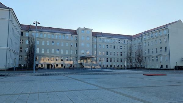 Bericht: Bundeswehr-Offizier wegen Geheimnisverrats suspendiert