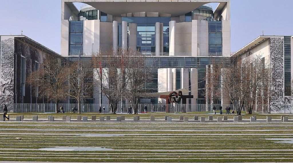 Bundesregierung verteidigt Empfang von Syriens Übergangspräsident