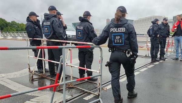 Polizei erlässt Sicherheitsverfügungen für Staatsbesuch in Berlin-Mitte