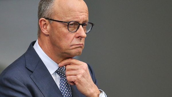 Opposition fordert von Merz Neuausrichtung der US-Politik