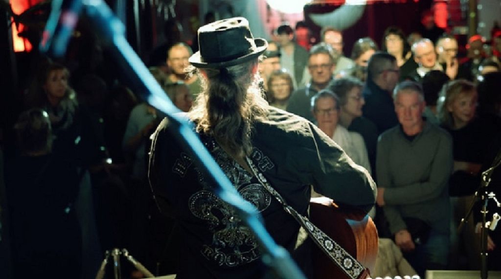 Ausverkauftes Brick House: OSSTERNHAGEN & Band begeistern Berlin - Weißensee