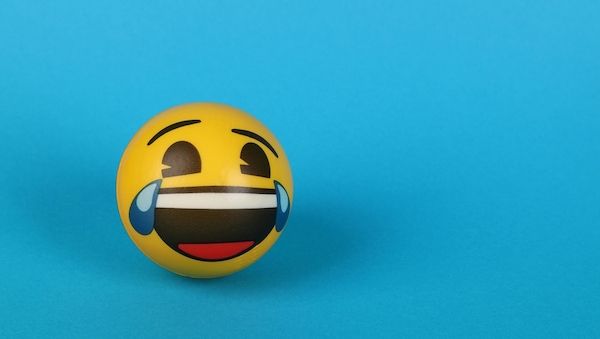 Aprilscherze am Arbeitsplatz: wann der Spaß Folgen hat