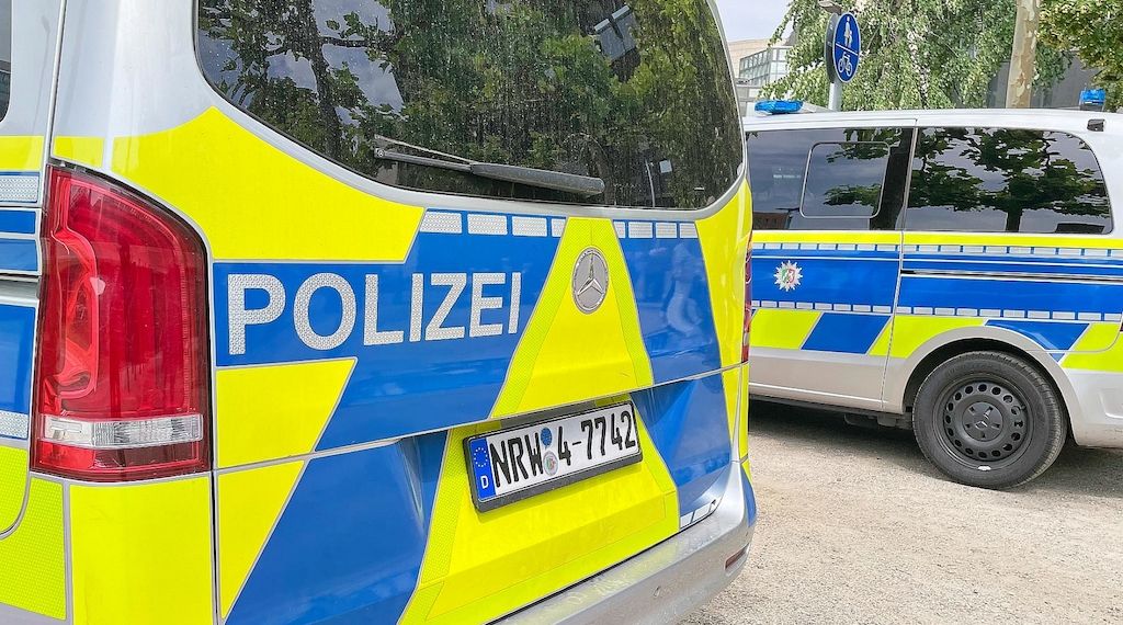 83-Jährige stirbt nach Unfall mit Bus in Düsseldorf