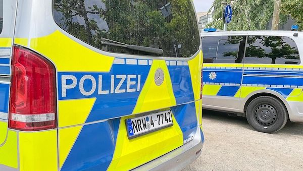 83-Jährige stirbt nach Unfall mit Bus in Düsseldorf