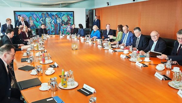 Bundeskabinett beschließt Senkung der Luftverkehrsteuer