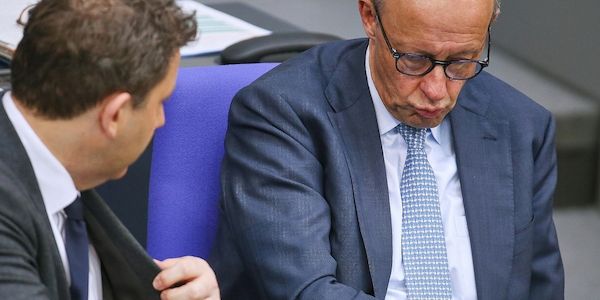 Infratest: SPD und Union verlieren in Sonntagsfrage deutlich