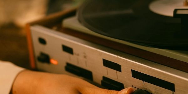 Lärm im Mietshaus: Trommeln, Trampeln, Türknallen