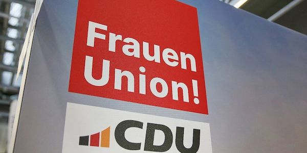 Frauen Union fordert besseren Schutz für Deepfake-Opfer