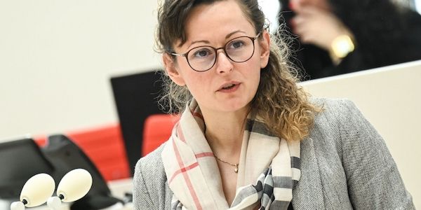 Tierseuche trifft Geflügel - Brandenburgs Ministerin hofft auf Beruhigung