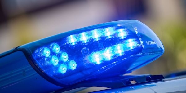 Polizei hebt Waffenlager bei 20-Jährigem in Berlin aus