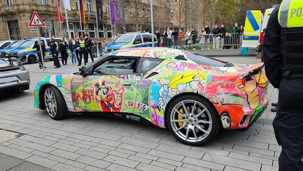 Polizei kontrolliert über 130 Fahrzeuge in Düsseldorf