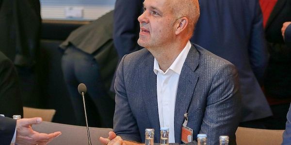 Fratzscher warnt Unternehmer vor Nähe zur AfD