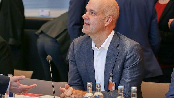 Fratzscher warnt Unternehmer vor Nähe zur AfD