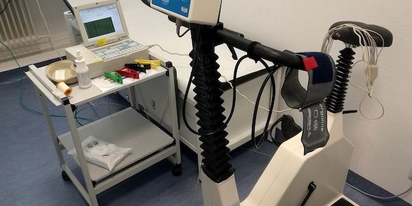 Sportmediziner Müller-Wohlfahrt denkt nicht ans Aufhören