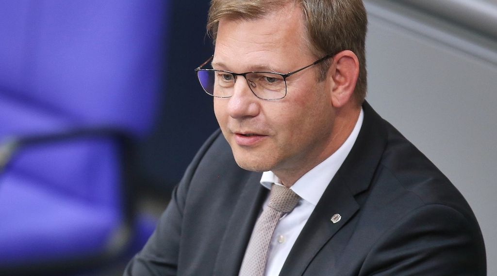 Union verteidigt Auslands-Genehmigungspflicht