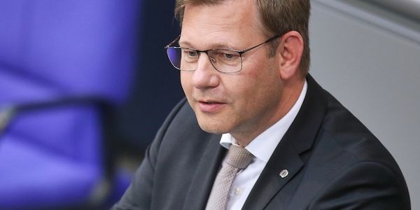 Union verteidigt Auslands-Genehmigungspflicht