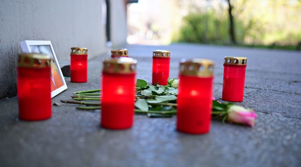 Blumenkübel erschlägt Mann in Berlin– Obduktion angeordnet