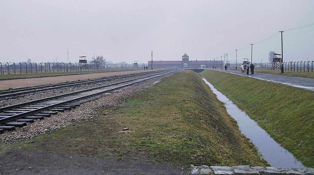 Düsseldorf gedenkt der Opfer der Shoah