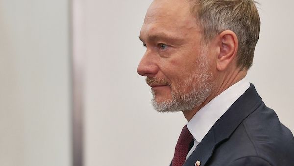 Lindner wirbt für erneuten Tankrabatt