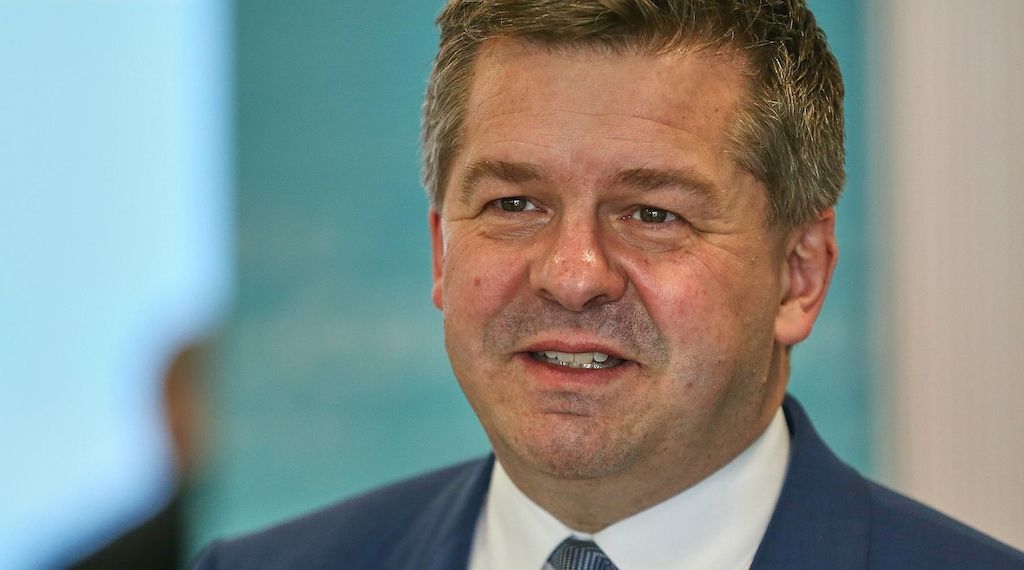 Schulze fordert Merz zu schneller Spritpreis-Entlastung auf