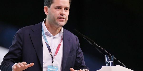 JU-Vorsitzender Winkel stärkt Reiche den Rücken