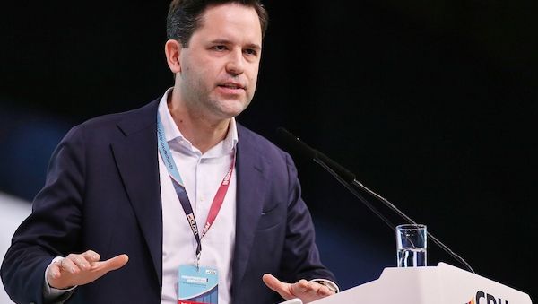 JU-Vorsitzender Winkel stärkt Reiche den Rücken