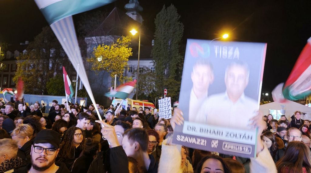 Von der Leyen und Macron gratulieren Magyar zu Wahlsieg in Ungarn