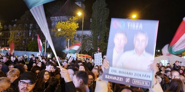 Von der Leyen und Macron gratulieren Magyar zu Wahlsieg in Ungarn