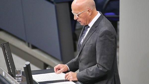 Berichte: Verteidigungspolitischer Sprecher der AfD tritt zurück