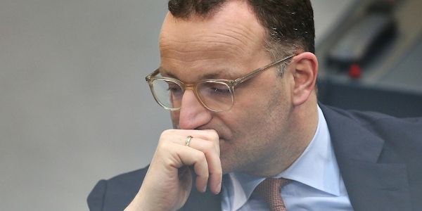 Spahn stellt nach Tankrabatt weitere Maßnahmen in Aussicht
