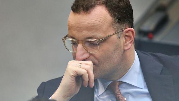 Spahn stellt nach Tankrabatt weitere Maßnahmen in Aussicht