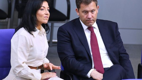 Klingbeil legt Vorbehalte gegen Energiegesetze von Reiche ein