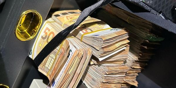 Großrazzia gegen Transportfirmen in Köln und bundesweit