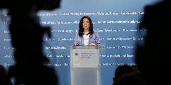 Reiche will Industriestrompreis bürokratiearm umsetzen