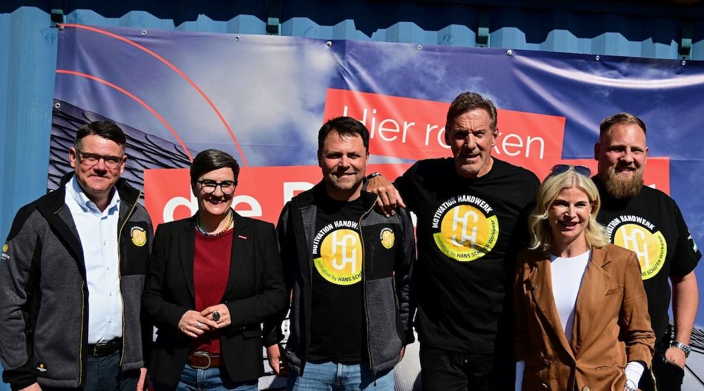 Für „Motivation Handwerk“: Ralf Moeller, der Hessische Ministerpräsident Boris Rhein und Susanne Haus, Präsidentin der  Handwerkskammer Frankfurt-Rhein-Main, machen sich in Frankfurt  für das Handwerk stark!