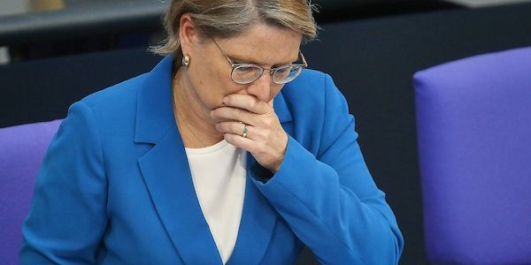 Hubig will Gesetz gegen digitale Gewalt noch 2026 verabschieden