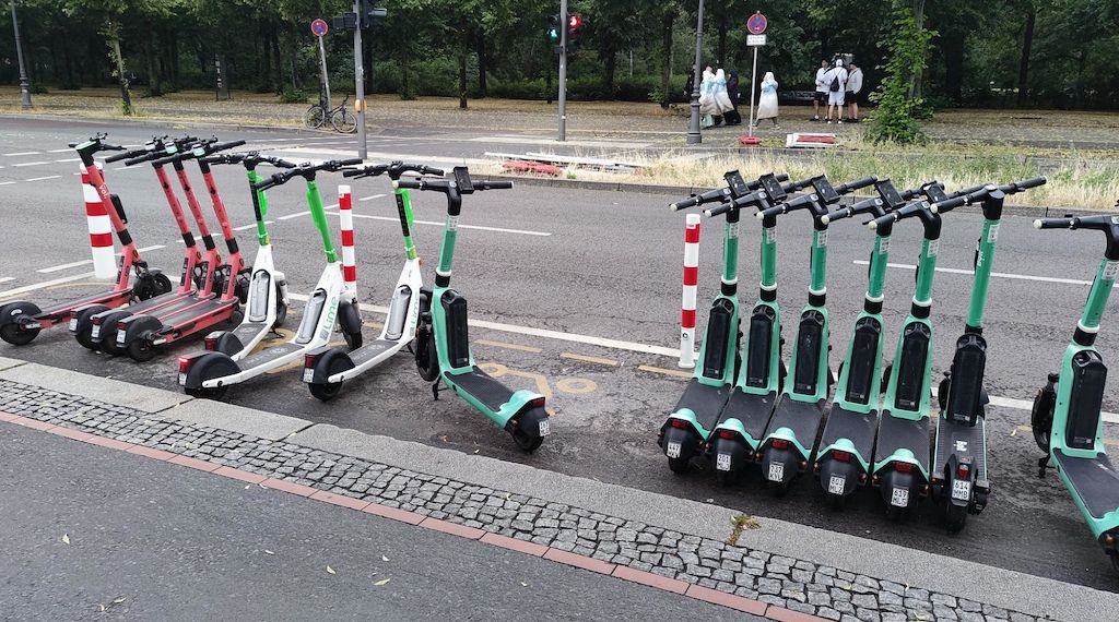 14-Jährige stirbt nach E-Scooter-Unfall in Berlin-Britz