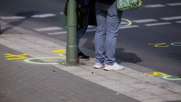 Mädchen auf E-Scooter erfasst – 14-Jährige stirbt