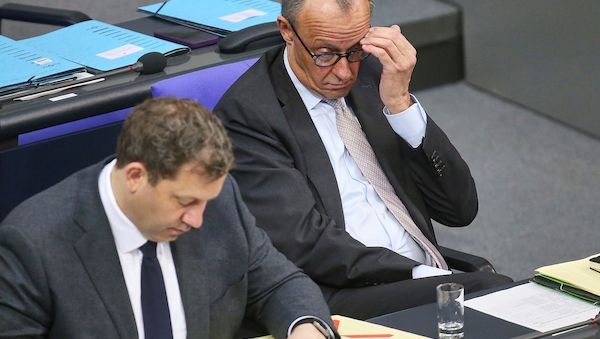 Grüne werfen Schwarz-Rot schlechte Arbeitsmoral vor