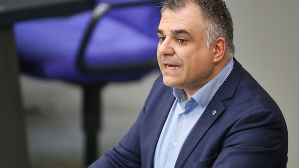 SPD-Gesundheitspolitiker plädiert für Reduzierung der Krankenkassen