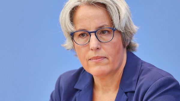 Missbrauchsbeauftragte entsetzt über Zahlen zu Jugendpornografie