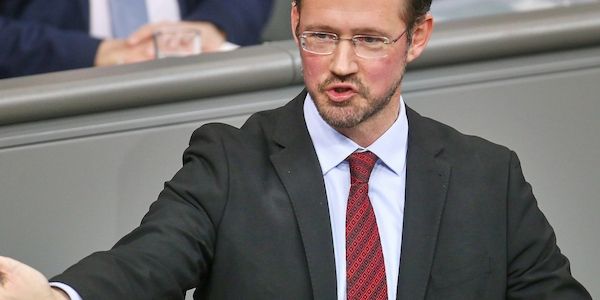 Wiese verlangt Materialvorratsliste für Deutschland