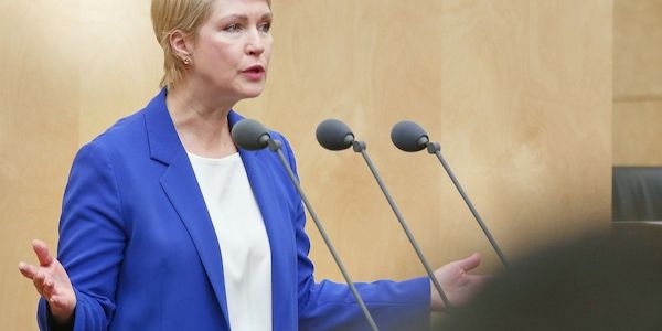 Schwesig fordert weitere Entlastungen in Ölkrise