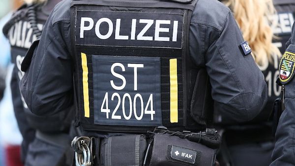 71-Jährige bei Wohnungsbrand in Berlin-Britz schwer verletzt